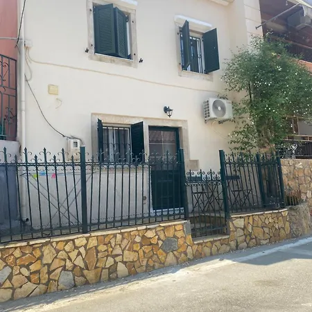 Little Village House Valanio Exterior photo